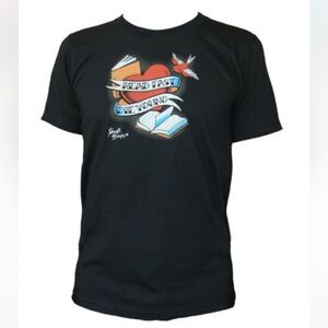 👽3/$30 SALE👽 Powell’s Books Graphic Tee Shirt Size Unisex Large